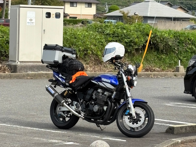 休憩中のXJR