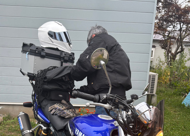 リアボックスを物置に